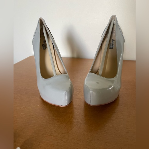 NWOT Charlotte Russe light gray platform heels, size 8 - Picture 3 of 7
